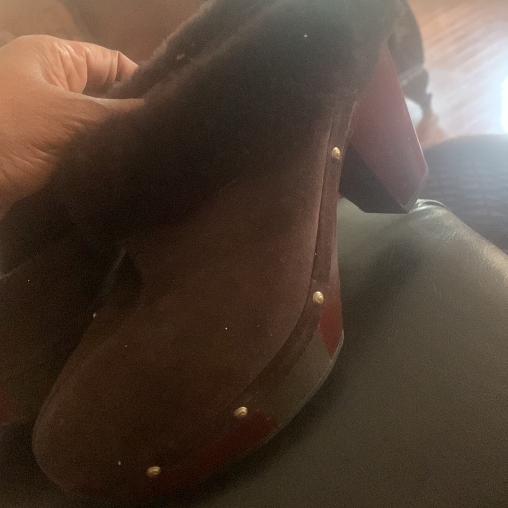 Clogs - Picture 2 of 4
